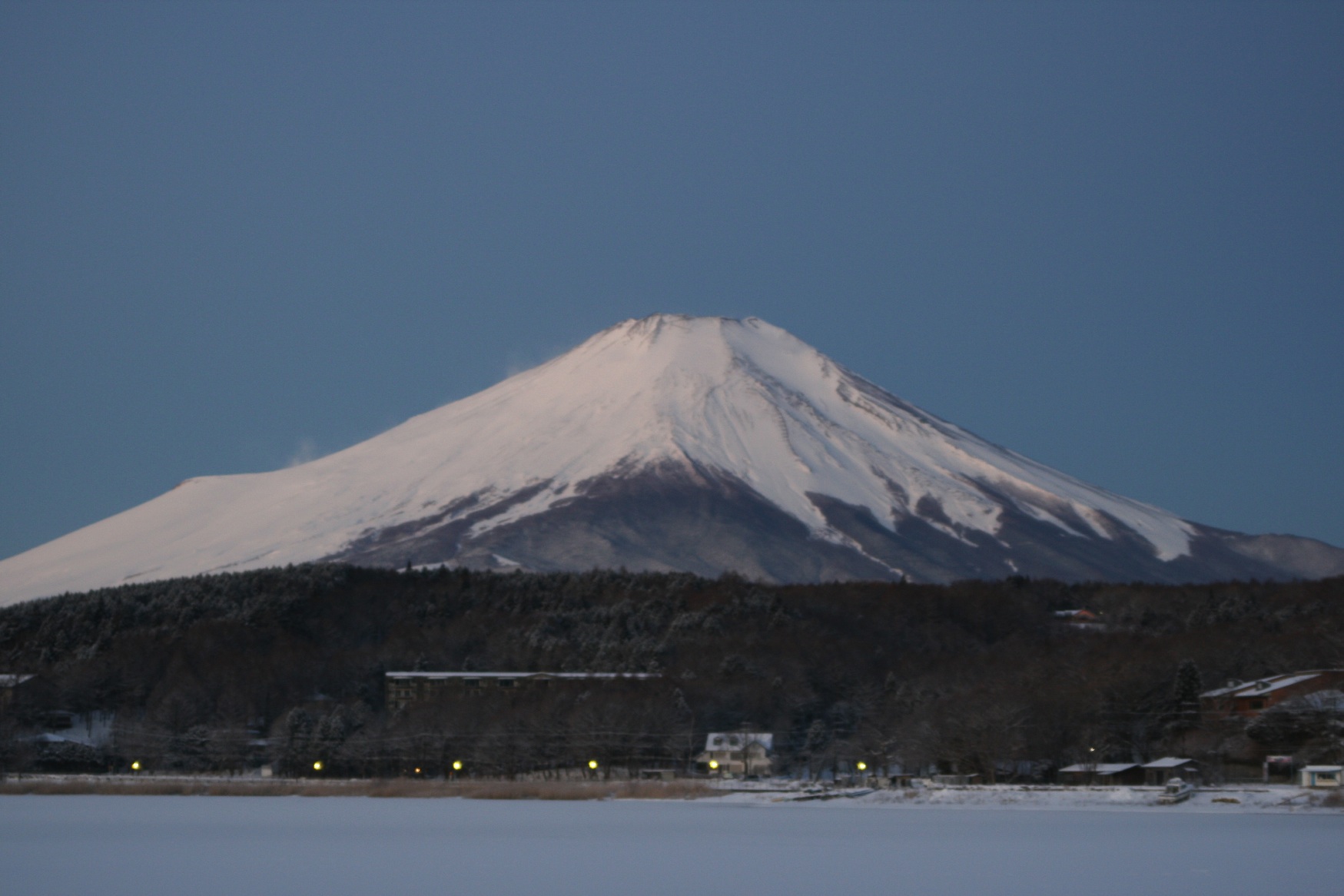 朝靄煙る富士_f0141609_14545125.jpg