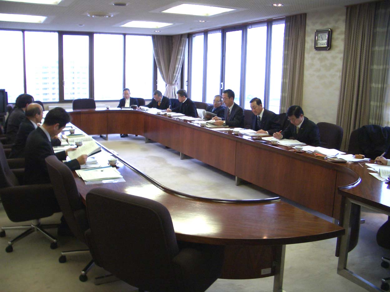会派視察3日目 四日市市の議会改革_f0141310_23371922.jpg