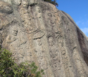 歴史探訪　白滝山摩崖仏と三原城下_b0029182_21585100.jpg