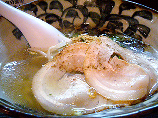 麪家 ひばり@学園 ★★ (塩らあめん) VS 塩や@菅田 ★★ (塩らー麺) _f0080612_15432171.jpg