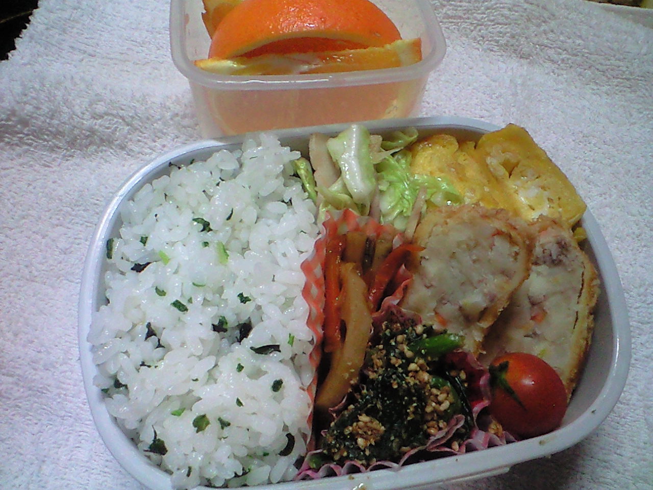 コロッケ弁当_b0075817_8403815.jpg