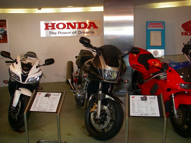 スーパーバイクの聖地　浜松_f0050534_745118.jpg