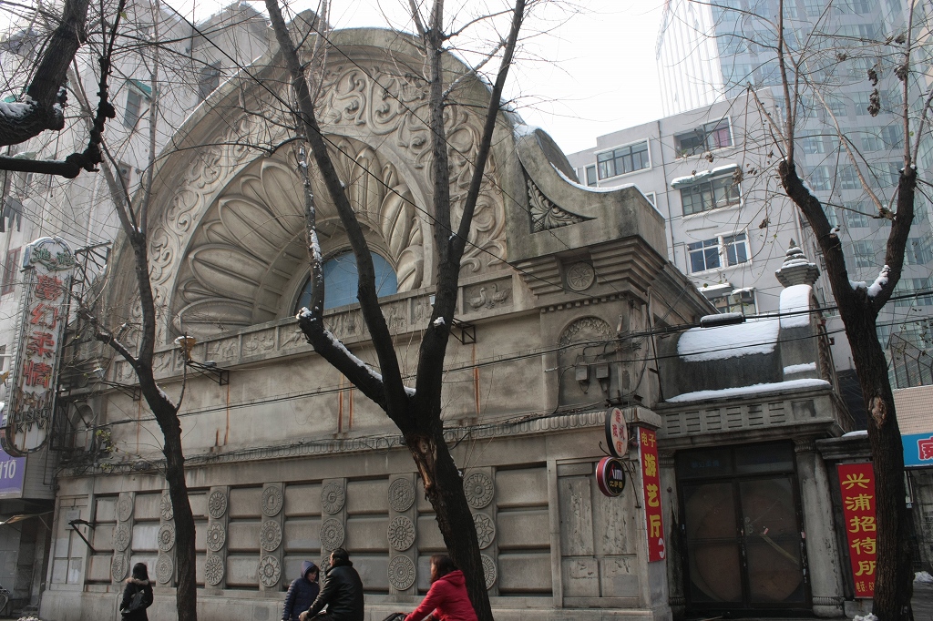 虹口区界隈(15)-西本願寺跡:日本租界の夢の後 : 上海小区照相館 虹口区界隈(15)-西本願寺跡:日本租界の夢の後 : 上海小区照相館