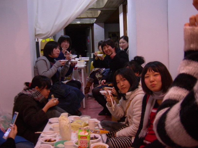 「It is a Living room」　終了ー_e0097650_2330236.jpg