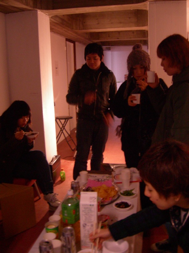 「It is a Living room」　終了ー_e0097650_2330845.jpg