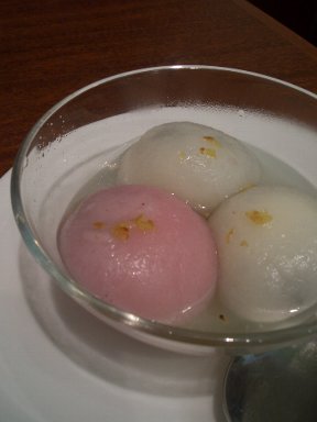 横浜中華街　菜香のカメチーノパフェ_c0135971_14413328.jpg