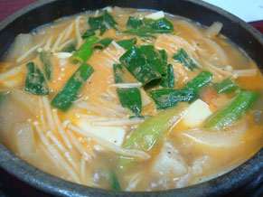 強烈オカン店 vol.2 (韓国)_b0118001_23291370.jpg