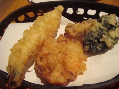 お昼ご飯に天ザルを食べましょうか?_d0100880_2435851.jpg