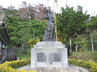 『ハイチいのちとの闘い―日本人医師の300日』も読むぞ!_e0028387_018307.jpg