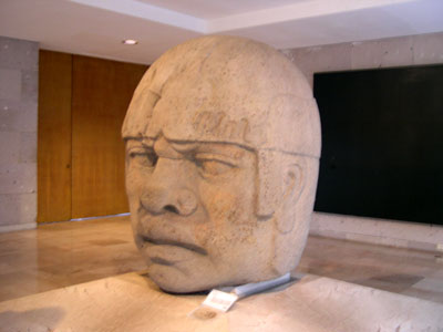 ハラパ人類学博物館　メキシコ6_e0048413_18415336.jpg