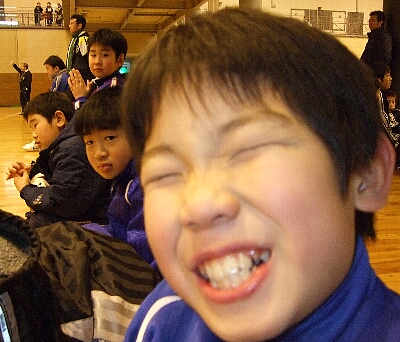 勝平SSS☆日記　～さわやかフットサル編～_e0127003_1281529.jpg