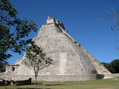 ウシュマル遺跡 メキシコ12_e0048413_16532826.jpg