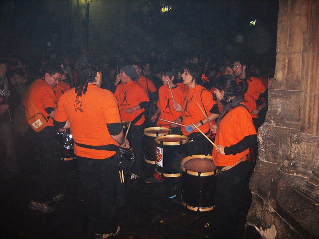 聖エウラリアの夜の火祭り、Correfoc_b0064411_22115881.jpg