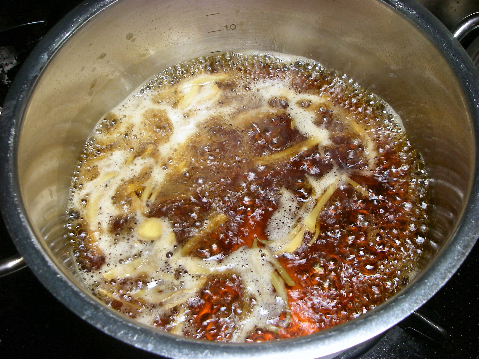 カンパチのアラ煮 飲食万歳 カンパチのアラ煮 飲食万歳