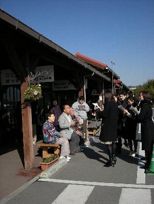 東海ラジオ　げんきの郷に来る_c0141652_11512591.jpg