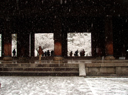 南禅寺あたり　雪景色_e0048413_21181196.jpg