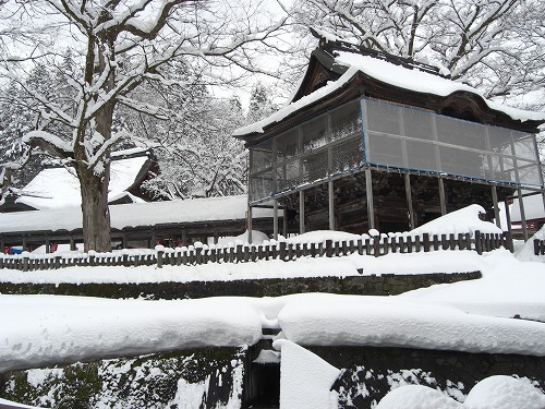 雪の晴れ間の毘沙門様_a0084753_156027.jpg