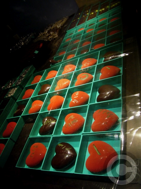 ■Patrick Roger 街角のチョコレート(2月13日パリ)_a0014299_7342248.jpg