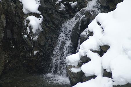 冬の撮影旅行その４　「御母衣ダム湖周辺」_d0043602_11332577.jpg