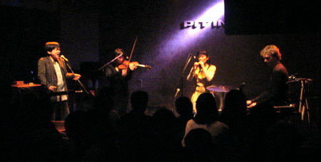 e0081206_10215987.jpg