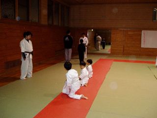 賑わい..._c0118332_23112577.jpg