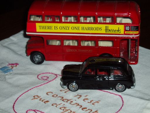 London Bus & Taxi_d0148729_13575357.jpg