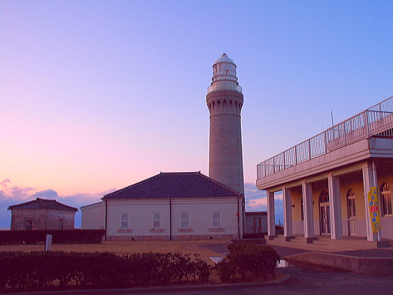 すみれ色の夕景～角島灯台にて_a0028966_1730568.jpg