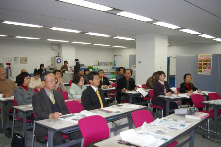 団塊世代の地域デビュー（団塊交流サロン・ミニフォーラム）_c0014967_2081684.jpg