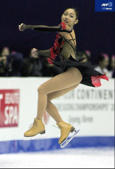 【フィギュアスケート】浅田真央、女子シングル初優勝を飾る_b0077271_7552866.jpg