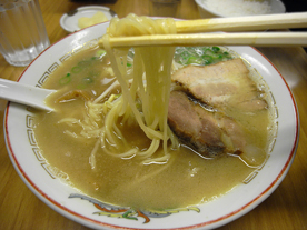 中華そば『やまと』の秘密_a0102098_1354283.jpg