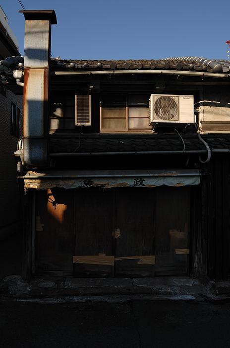 路地裏パラダイス!空掘探検隊 其の一_f0032011_19463823.jpg