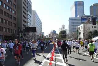 「東京マラソン」　報告　その２_e0008876_155454.jpg