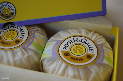 石鹸大好き!「ROGER&GALLET」_d0129786_1740168.jpg