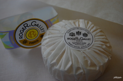 石鹸大好き!「ROGER&GALLET」_d0129786_17405881.jpg