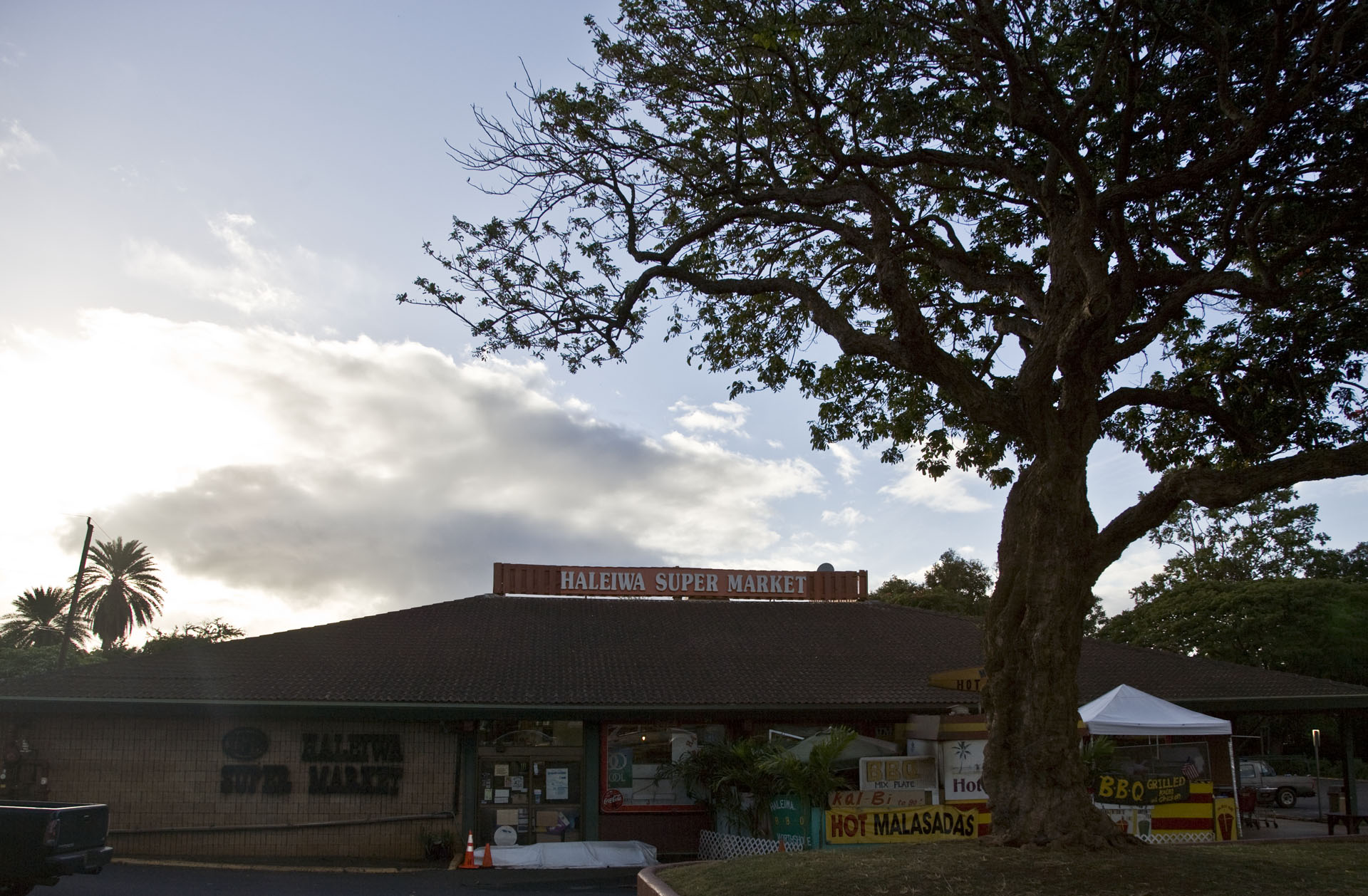 オアフ島　ノースショア　　4　　Hale\'iwa Beach Park　　1_d0073620_23552832.jpg