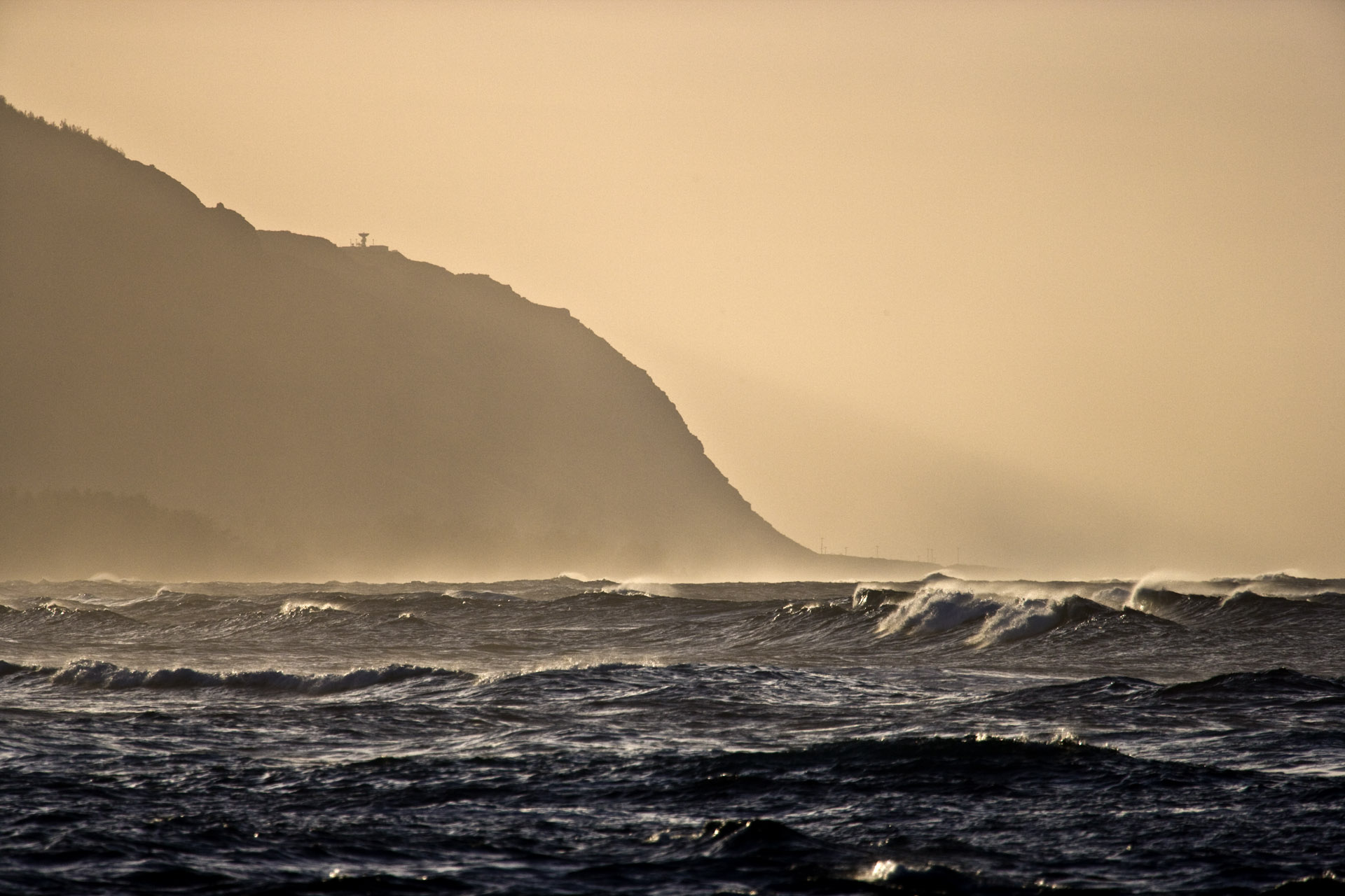 オアフ島　ノースショア　　4　　Hale\'iwa Beach Park　　1_d0073620_2356157.jpg