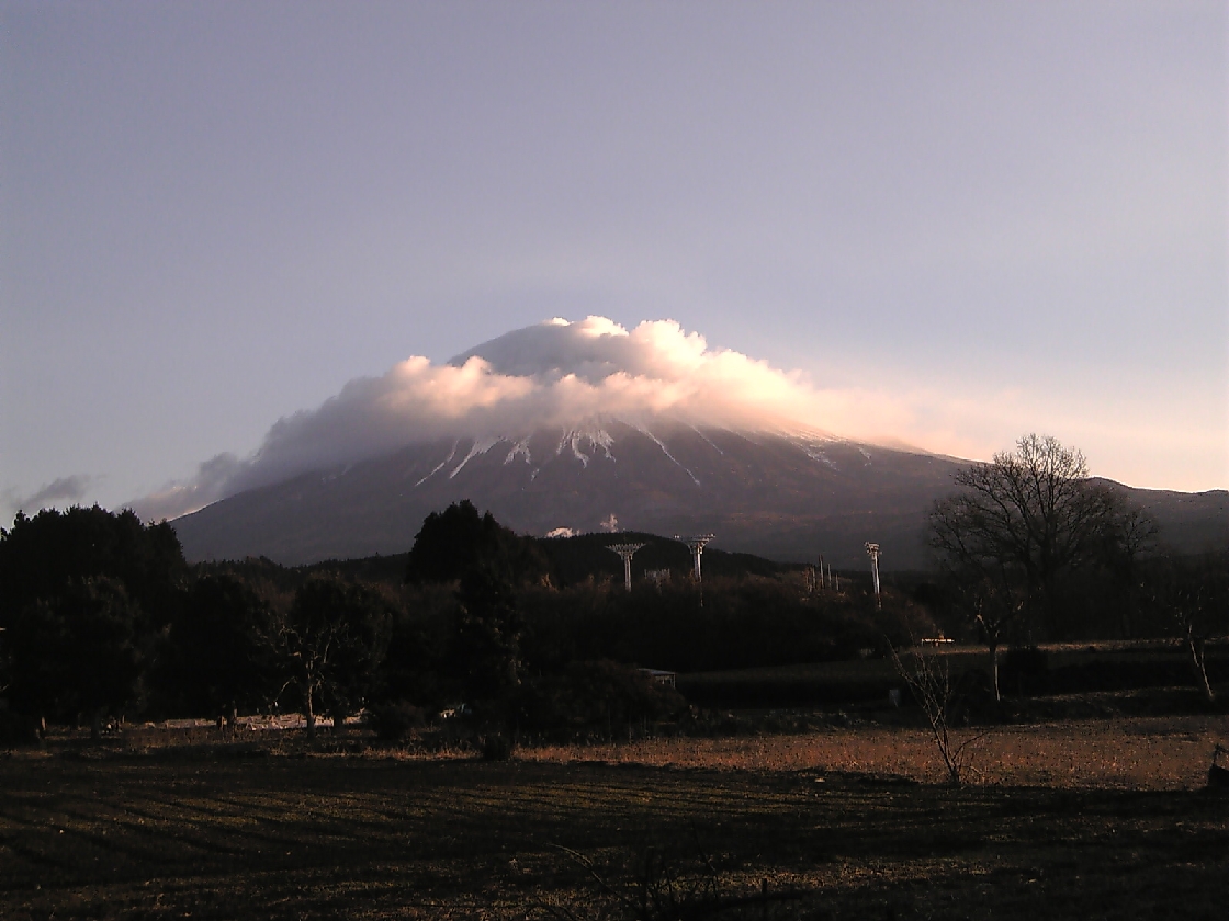 今日の富士山　マジ寒いっす！！_b0093221_8104255.jpg