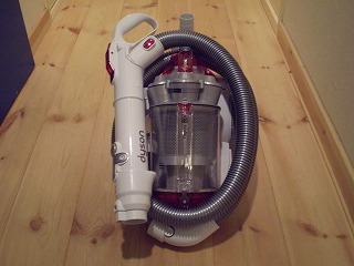 dyson_b0021026_855381.jpg