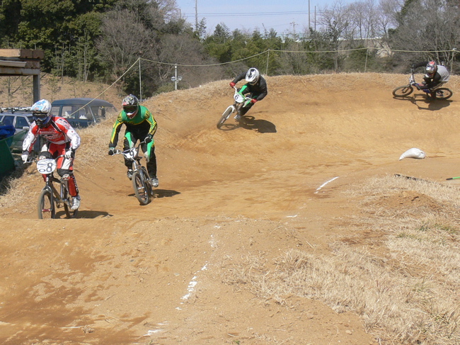 2008 緑山２月定期戦VOL1BMXエリートクラス予選画像垂れ流し_b0065730_201636100.jpg