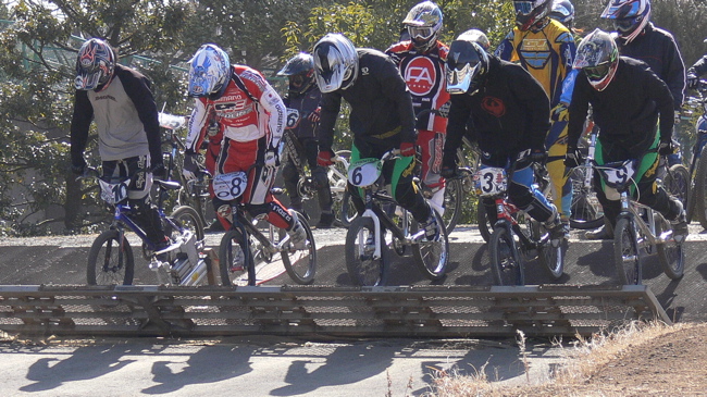 2008 緑山２月定期戦VOL1BMXエリートクラス予選画像垂れ流し_b0065730_2035284.jpg