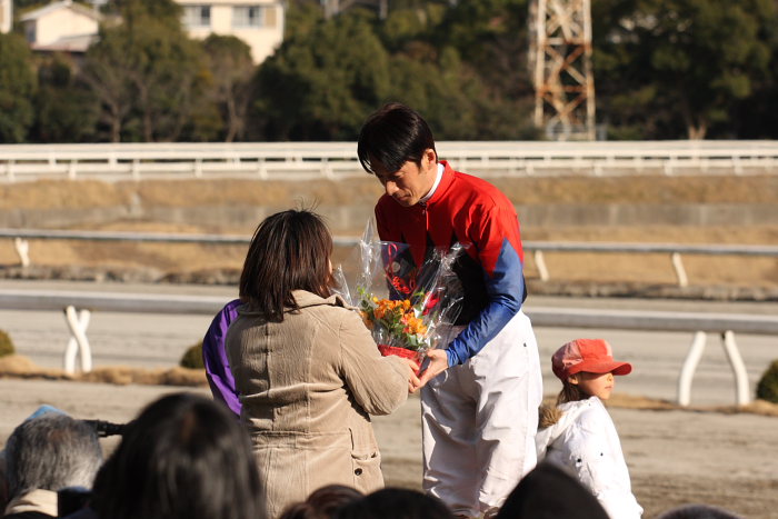 鷹野宏史騎手 壮行式_a0077663_19115189.jpg