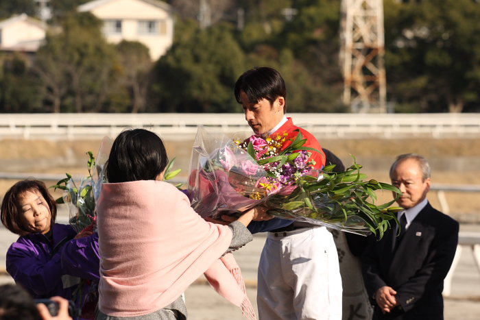 鷹野宏史騎手 壮行式_a0077663_19121250.jpg