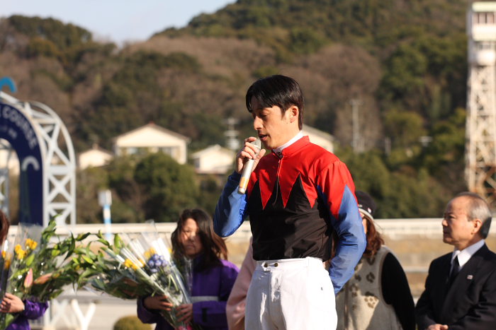 鷹野宏史騎手 壮行式_a0077663_19124230.jpg