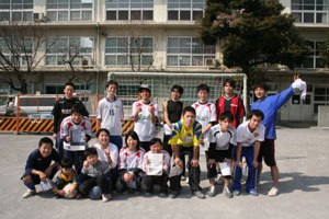 23日はフットサル交流会でした!_a0080406_1654533.jpg