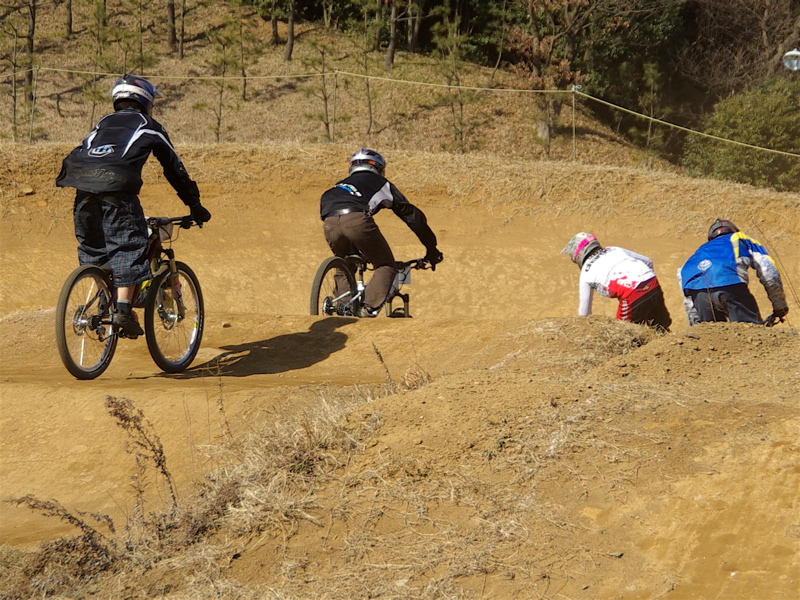 2008 緑山２月定期戦VOL4MTBエリートクラス予選第3ヒート~決勝画像垂れ流し_b0065730_13243445.jpg