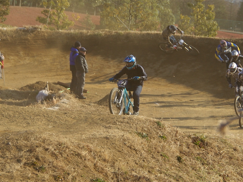 2008 緑山２月定期戦VOL4MTBエリートクラス予選第3ヒート~決勝画像垂れ流し_b0065730_13302348.jpg