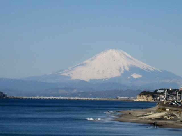 【春光の富士山】_b0009849_1334042.jpg