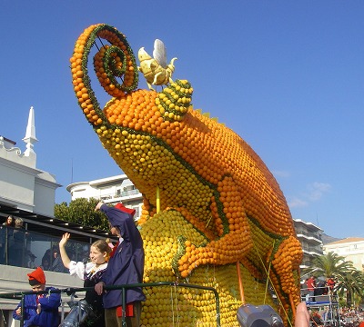 マントンレモン祭り_e0066062_1023537.jpg