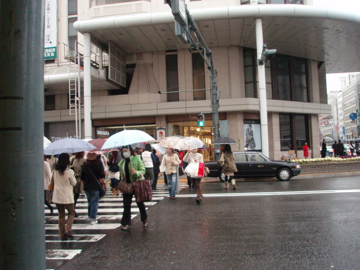 昨日の広島市内八丁堀の交差点_c0116915_198068.jpg