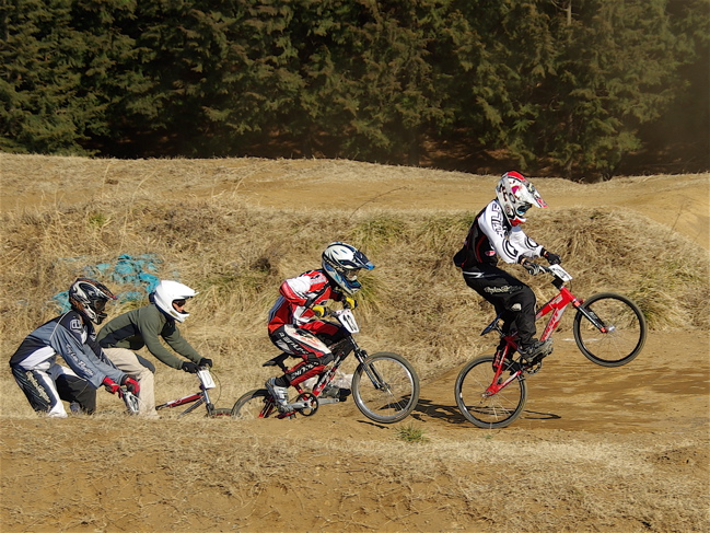 2008 緑山２月定期戦VOL14　ミドル、１４オーバークラス決勝画像垂れ流し_b0065730_19105722.jpg